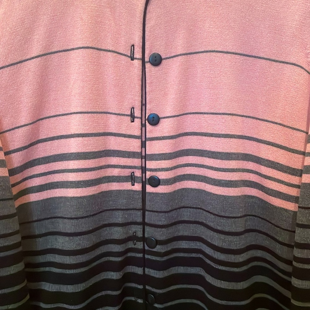 Dressbarn Two Piece Sweater and Cardigan Set size 14/16 - Picture 2 of 5